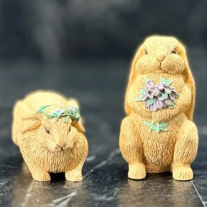DAKIN, INC 1989 Bunny Rabbit Figurines (Set of 2)